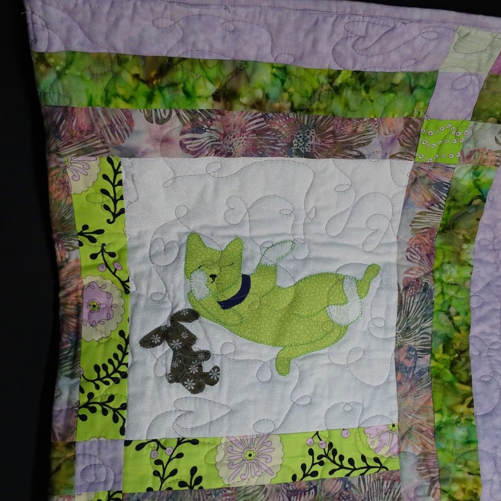 Hand Crafted Cat Lap Quilt Stunning 40" x 39" - Picture 11 of 16